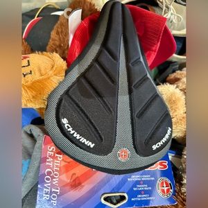 NIP Schwinn Seat Cover Pillow Top